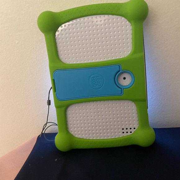 White & Green Leapfrog Leappad 16GB Tablet - Picture 3 of 5
